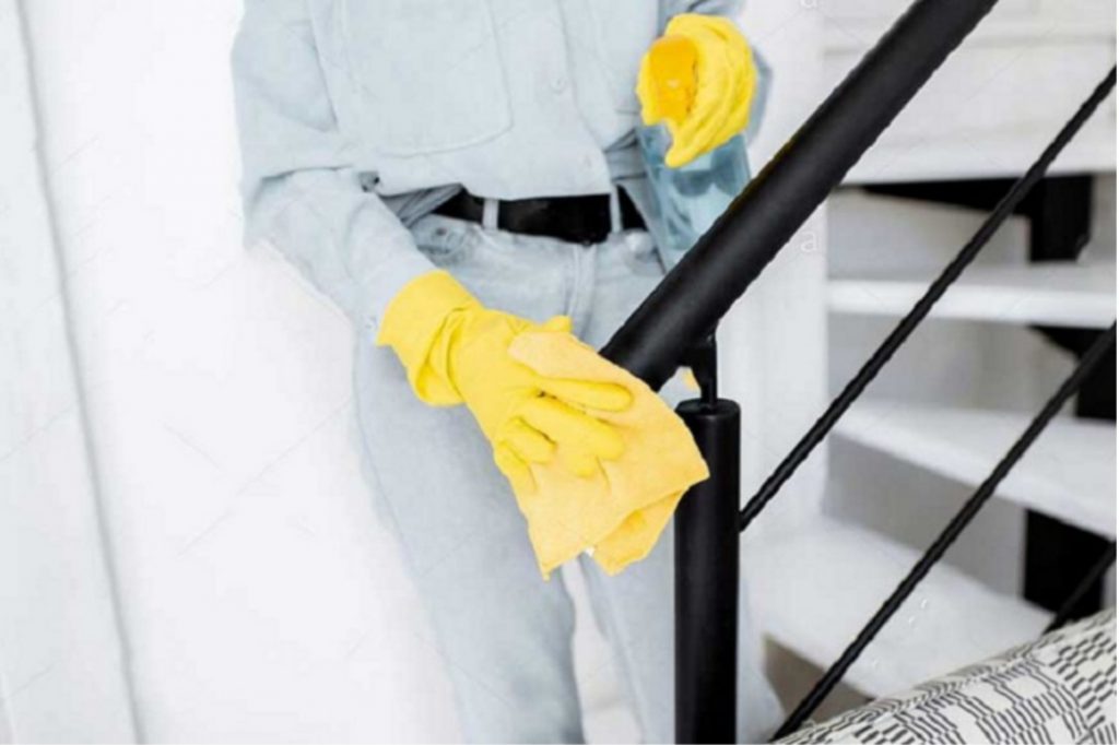 استخدام کارگر خدماتی مطمئن برای نظافت خانه